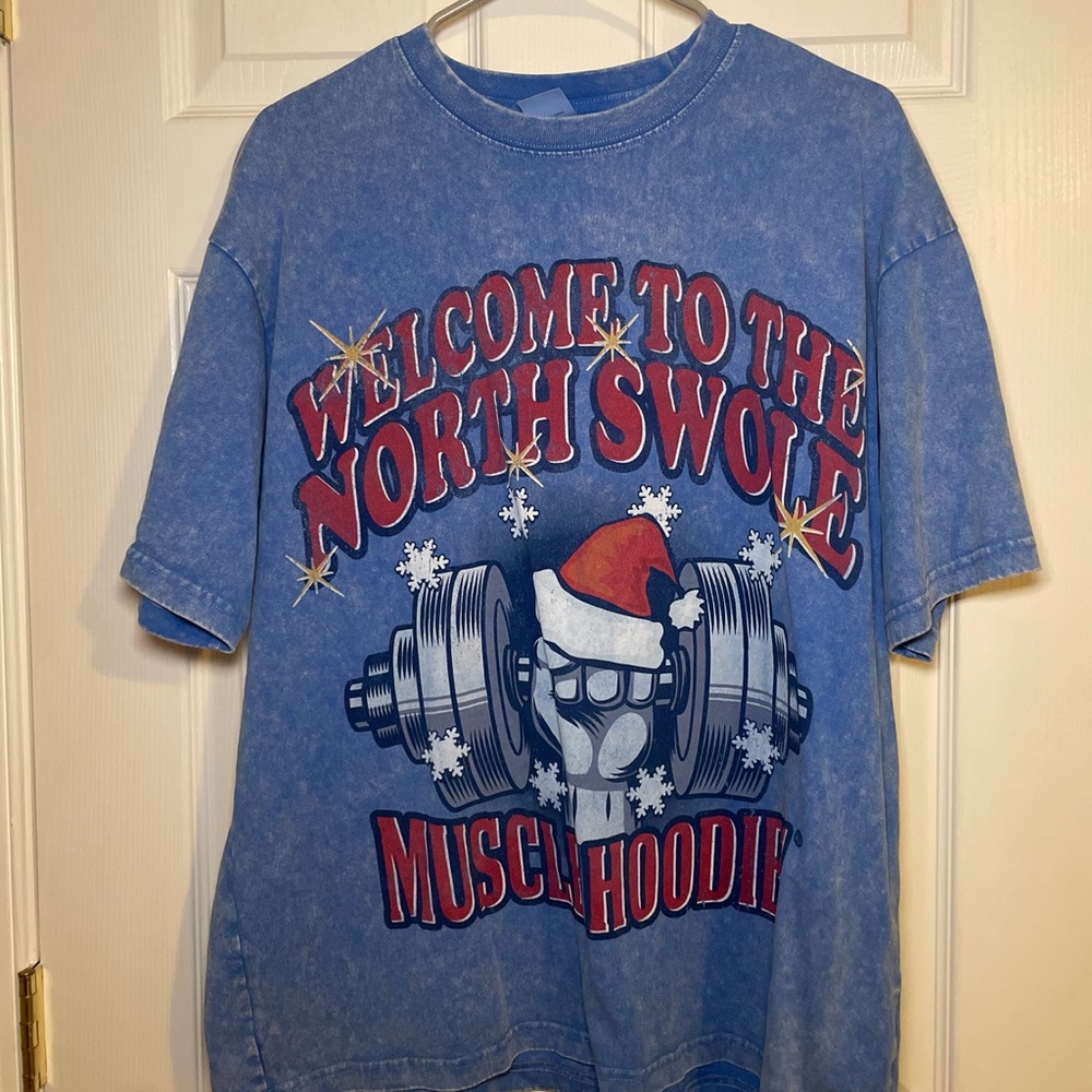 MUSCLEHOODIES WELCOME TO THE NORTH SWOLE- TEE